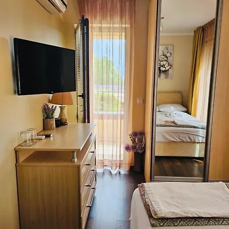 Апартамент 7 And 2 Quietly And Peaceful Place To Relax Созопол