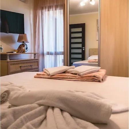 Διαμέρισμα 7, 2 And 10 Quietly And Peaceful Place To Relax *